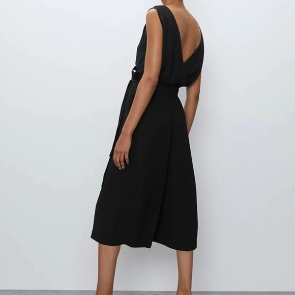 ARITZIA BABATON Maximillion Black Viscose Poly Crepe Belted Cropped Jumpsuit XXS - Picture 3 of 15